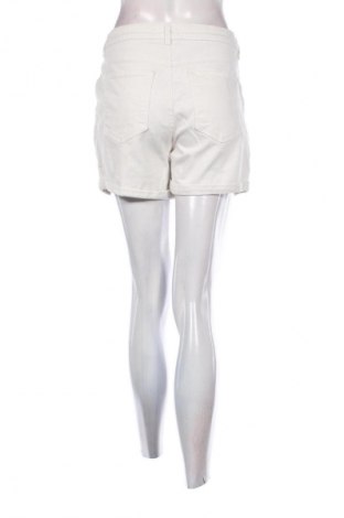 Γυναικείο κοντό παντελόνι LC Waikiki, Μέγεθος L, Χρώμα Λευκό, Τιμή 19,95 €