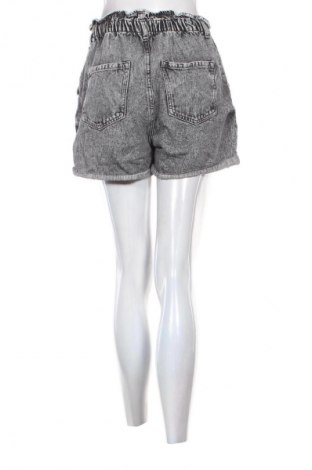 Γυναικείο κοντό παντελόνι LC Waikiki, Μέγεθος M, Χρώμα Μαύρο, Τιμή 17,90 €