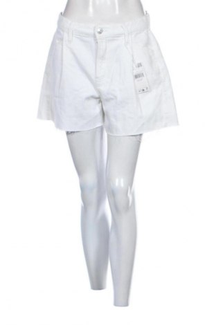 Дамски къс панталон Mango, Размер M, Цвят Бял, Цена 46,00 лв.