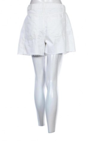 Дамски къс панталон Mango, Размер M, Цвят Бял, Цена 46,00 лв.