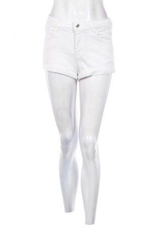 Damen Shorts Reserved, Größe S, Farbe Weiß, Preis 9,74 €