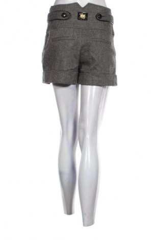 Damen Shorts River Island, Größe S, Farbe Mehrfarbig, Preis 17,00 €