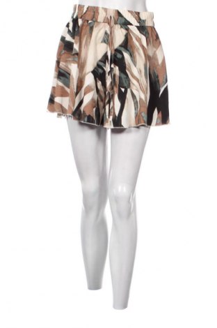 Γυναικείο κοντό παντελόνι SHEIN, Μέγεθος S, Χρώμα Πολύχρωμο, Τιμή 9,74 €