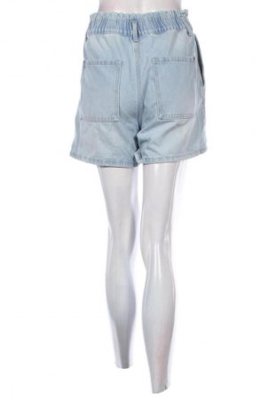 Дамски къс панталон Sinsay, Размер S, Цвят Син, Цена 31,36 лв.