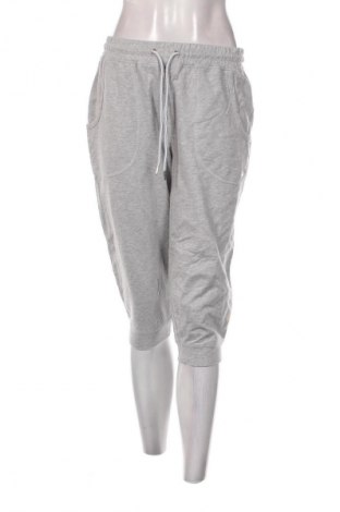 Pantaloni scurți de femei Sports Performance by Tchibo, Mărime M, Culoare Gri, Preț 28,99 Lei