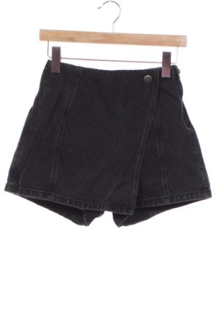 Dámske kraťasy  Stradivarius, Veľkosť XS, Farba Čierna, Cena  9,72 €