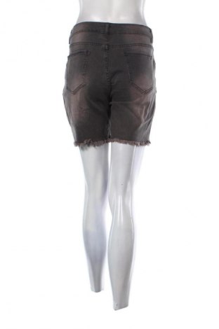 Pantaloni scurți de femei Unbranded, Mărime XL, Culoare Gri, Preț 50,00 Lei