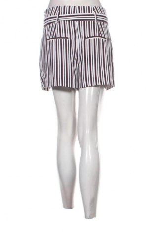 Дамски къс панталон Vero Moda, Размер M, Цвят Многоцветен, Цена 19,55 лв.