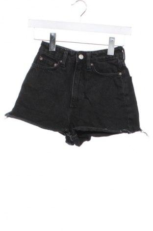 Női rövidnadrág Weekday, Méret XXS, Szín Fekete, Ár 5 568 Ft