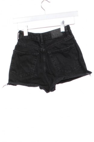 Női rövidnadrág Weekday, Méret XXS, Szín Fekete, Ár 5 568 Ft