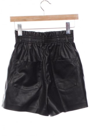 Dámské kraťasy  Zara, Velikost XS, Barva Černá, Cena  255,00 Kč
