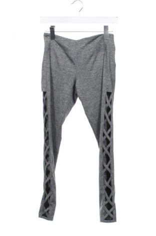 Дамски клин Forever 21, Размер XS, Цвят Сив, Цена 17,99 лв.