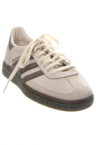 Дамски обувки Adidas Originals, Размер 38, Цвят Бежов, Цена 204,99 лв.