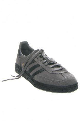 Дамски обувки Adidas Originals, Размер 38, Цвят Многоцветен, Цена 204,99 лв.