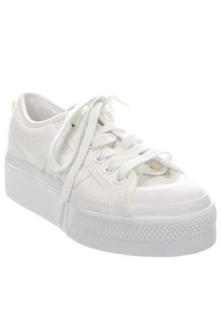 Дамски обувки Adidas Originals, Размер 36, Цвят Бял, Цена 204,99 лв.