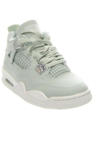 Дамски обувки Air Jordan Nike, Размер 36, Цвят Зелен, Цена 177,99 лв.