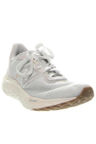 Дамски обувки New Balance, Размер 40, Цвят Сив, Цена 165,00 лв.