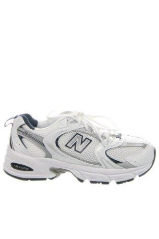 Дамски обувки New Balance, Размер 36, Цвят Бял, Цена 164,99 лв.