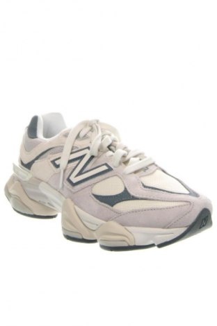 Дамски обувки New Balance, Размер 41, Цвят Многоцветен, Цена 204,99 лв.