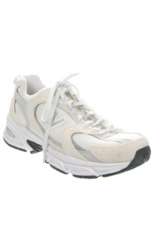 Дамски обувки New Balance, Размер 38, Цвят Бял, Цена 204,99 лв.