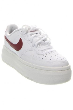 Дамски обувки Nike, Размер 39, Цвят Бял, Цена 204,99 лв.