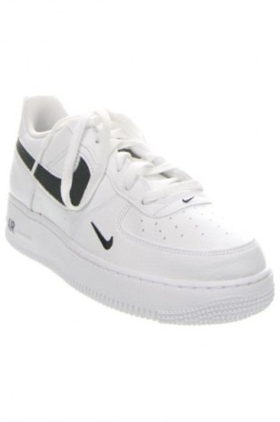 Дамски обувки Nike, Размер 38, Цвят Бял, Цена 204,99 лв.