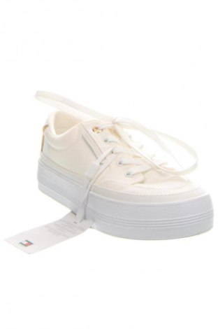 Női cipők Tommy Hilfiger, Méret 39, Szín Ekrü
, Ár 16 339 Ft