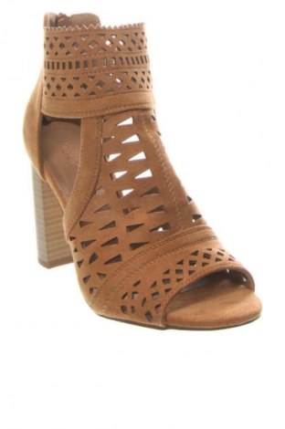 Дамски обувки Unbranded, Размер 40, Цвят Кафяв, Цена 50,83 лв.