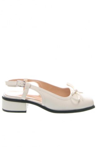 Női cipők Unbranded, Méret 35, Szín Ekrü
, Ár 10 184 Ft