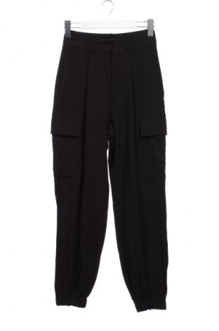 Damskie spodnie Amisu, Rozmiar XXS, Kolor Czarny, Cena 66,67 zł