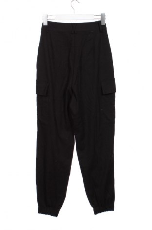 Damskie spodnie Amisu, Rozmiar XXS, Kolor Czarny, Cena 66,67 zł