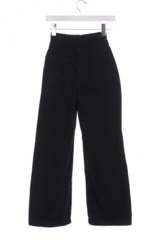 Damskie spodnie Bershka, Rozmiar XXS, Kolor Czarny, Cena 66,67 zł