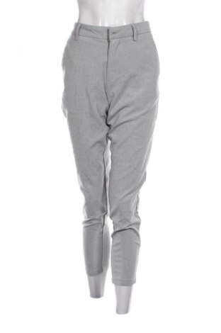 Дамски панталон Bershka, Размер XL, Цвят Сив, Цена 17,99 лв.