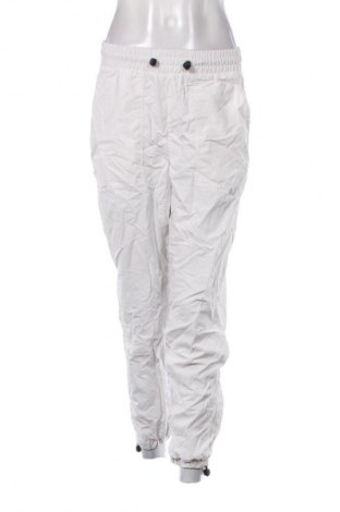 Damskie spodnie Bershka, Rozmiar M, Kolor ecru, Cena 89,66 zł