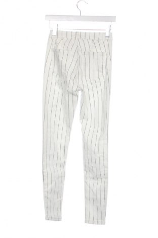 Damskie spodnie Bershka, Rozmiar XS, Kolor Kolorowy, Cena 66,39 zł