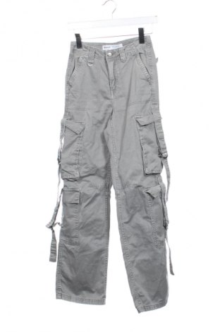 Pantaloni de femei Bershka, Mărime XXS, Culoare Gri, Preț 49,99 Lei