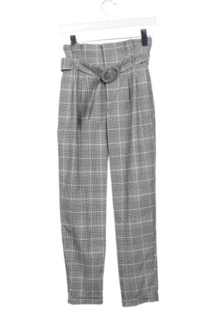 Damenhose Bershka, Größe S, Farbe Mehrfarbig, Preis 10,99 €