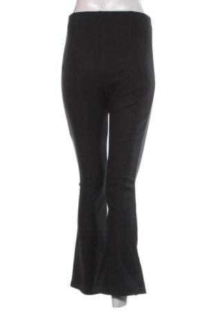 Damskie spodnie Bershka, Rozmiar L, Kolor Czarny, Cena 44,99 zł