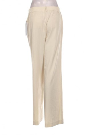 Damenhose Calvin Klein Jeans, Größe L, Farbe Beige, Preis 15,99 €