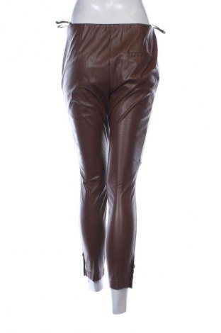 Дамски панталон Cartoon, Размер M, Цвят Кафяв, Цена 29,33 лв.