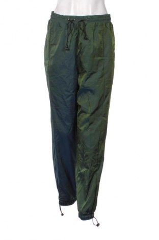 Дамски панталон Cropp, Размер L, Цвят Многоцветен, Цена 41,00 лв.