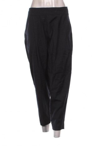 Pantaloni de femei Diesel, Mărime M, Culoare Albastru, Preț 219,99 Lei