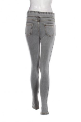 Pantaloni de femei Freddy, Mărime S, Culoare Gri, Preț 84,99 Lei