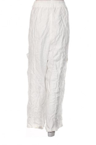 Γυναικείο παντελόνι Katies, Μέγεθος XXL, Χρώμα Λευκό, Τιμή 15,99 €