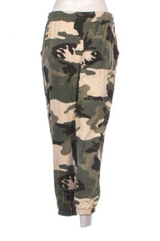 Γυναικείο παντελόνι New Style, Μέγεθος L, Χρώμα Πολύχρωμο, Τιμή 23,53 €