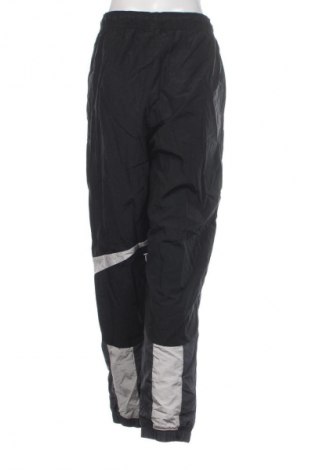 Pantaloni de femei Nike, Mărime XL, Culoare Multicolor, Preț 186,99 Lei