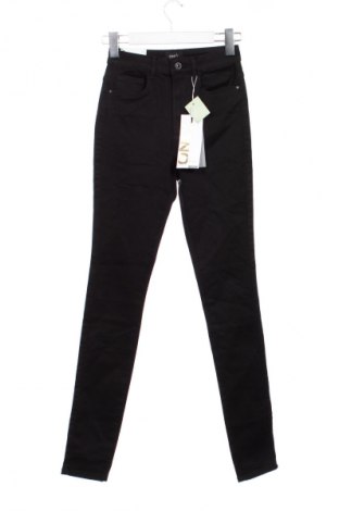 Дамски панталон ONLY, Размер XXS, Цвят Черен, Цена 62,99 лв.