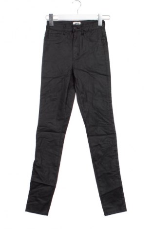 Dámské kalhoty  ONLY, Velikost XXS, Barva Černá, Cena  319,00 Kč