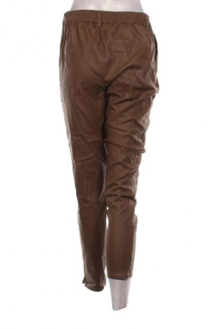 Дамски панталон Object, Размер M, Цвят Кафяв, Цена 93,99 лв.