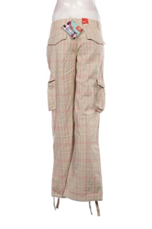 Дамски панталон O'neill, Размер L, Цвят Многоцветен, Цена 32,99 лв.